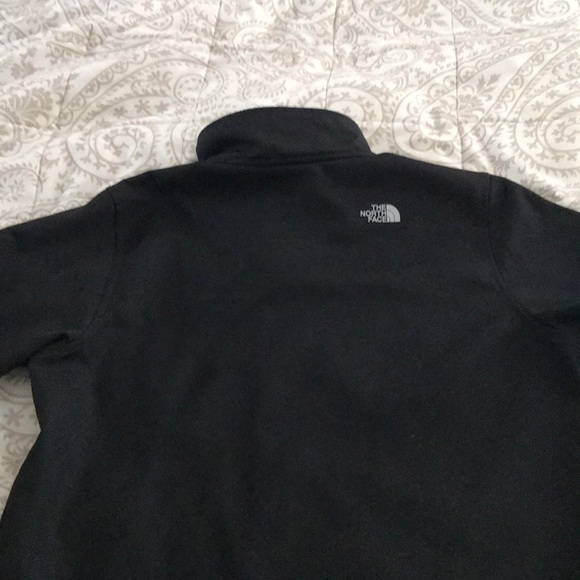 North face jacket - Picture 3 of 4